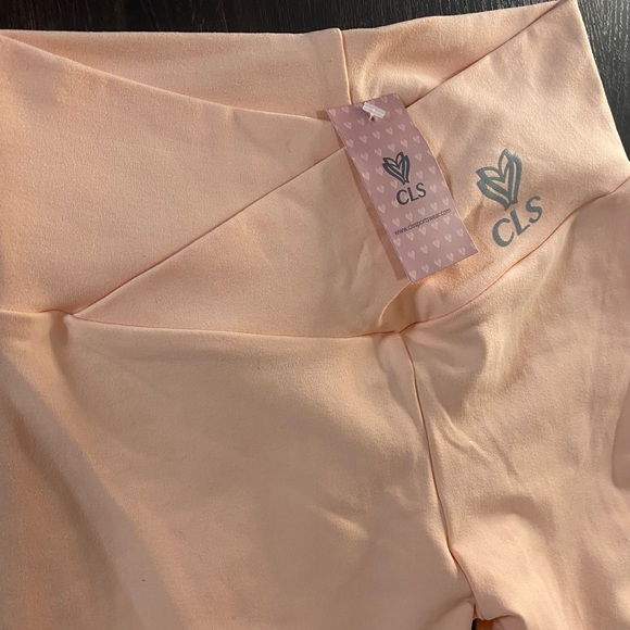 High V Cut NC Shape Define Max Leggings Orange Fresh - Picture 10 of 13